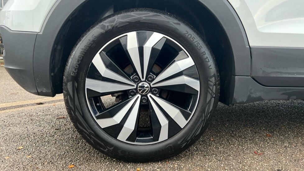 Used Volkswagen T-Cross 2023 for sale - 76539901: Photo 19