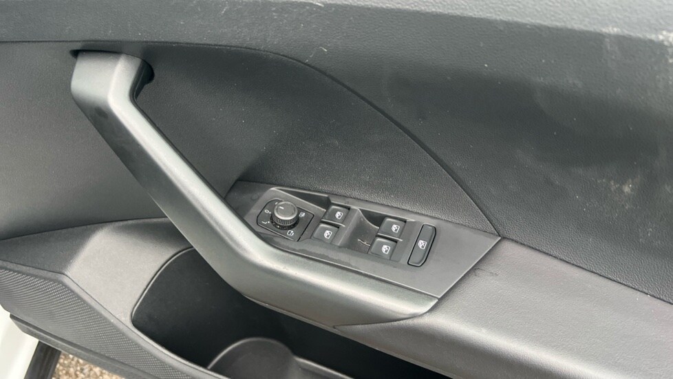 Used Volkswagen T-Cross 2023 for sale - 76539901: Photo 32