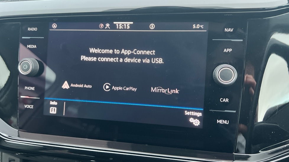 Used Volkswagen T-Cross 2023 for sale - 76539901: Photo 39