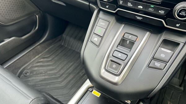 Used Honda CR-V 2021 for sale - 76104111: Photo 28