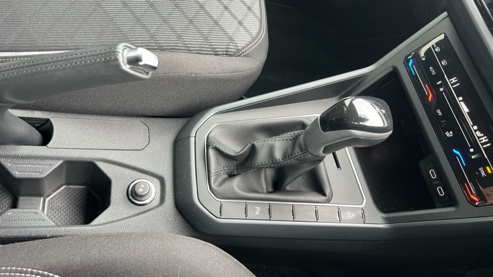 Used Volkswagen Polo 2024 for sale - 76124423: Photo 28