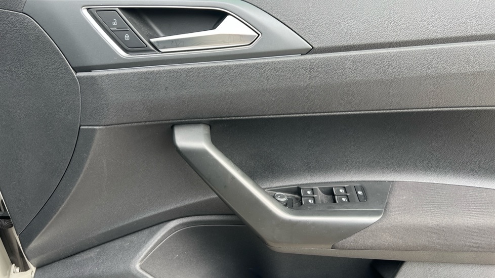 Used Volkswagen Polo 2024 for sale - 76124423: Photo 30