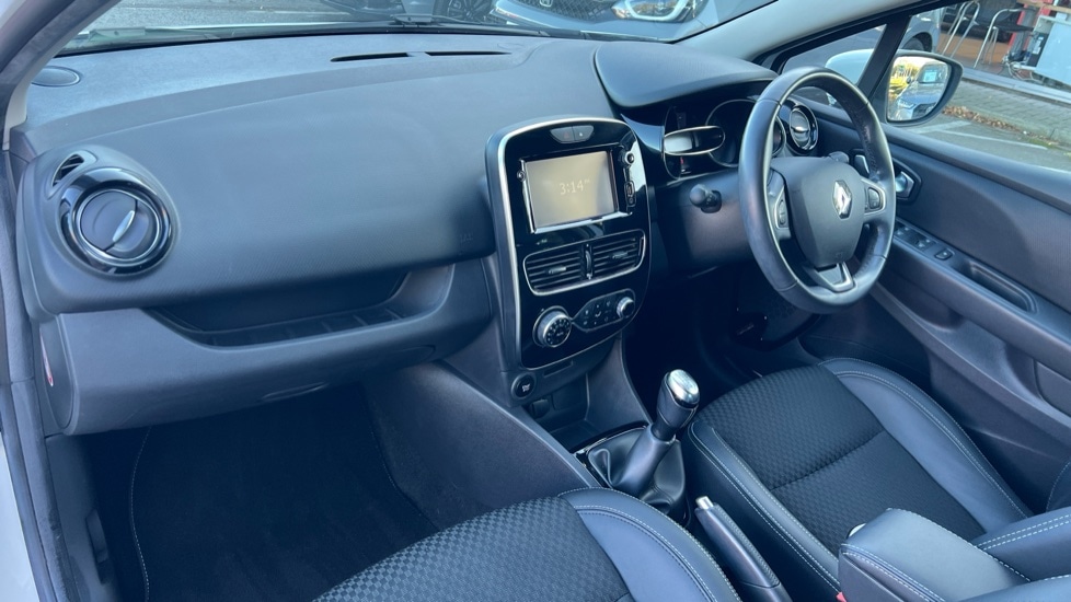 Used Renault Clio 2017 for sale - 77053385: Photo 10