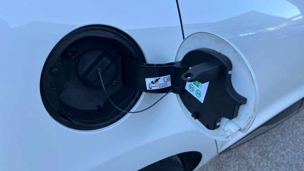 Used Renault Clio 2017 for sale - 77053385: Photo 21