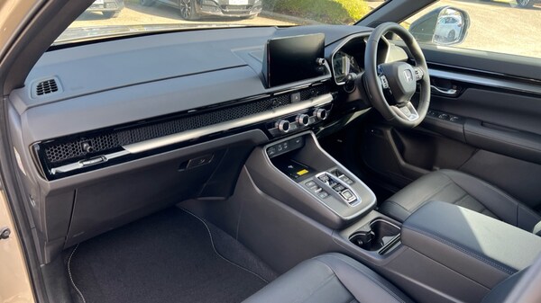 Used Honda CR-V 2024 for sale - 75438888: Photo 2
