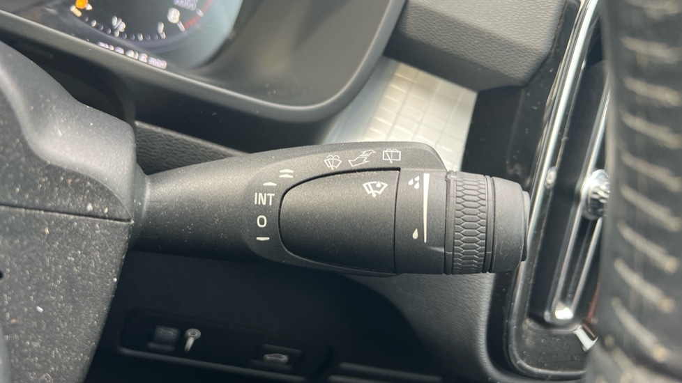 Used Volvo XC40 2018 for sale - 76008233: Photo 24