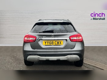 Used Mercedes-Benz GLA 2018 for sale - 76948504: Photo