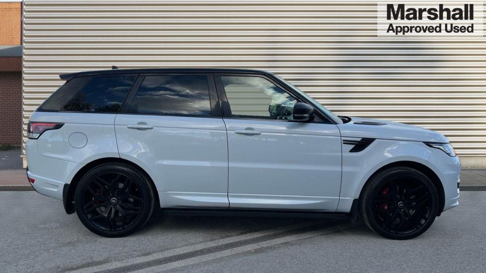 Used Land Rover Range Rover Sport 2015 for sale - 76928054: Photo 2