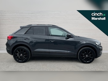 Used Volkswagen T-Roc 2021 for sale - 75715384: Photo