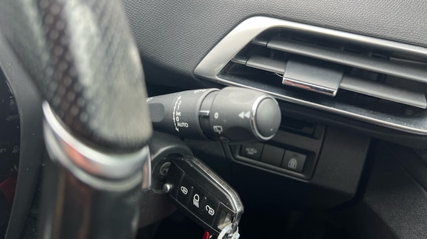 Used Peugeot 3008 2018 for sale - 76161307: Photo 24