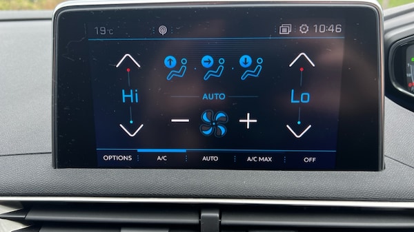 Used Peugeot 3008 2018 for sale - 76161307: Photo 34