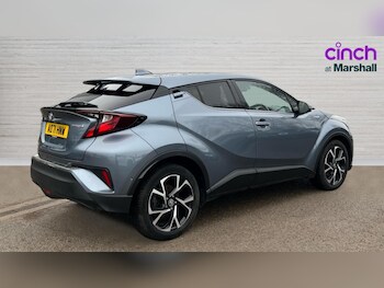 Used Toyota C-HR 2021 for sale - 76908035: Photo