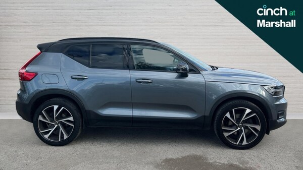 Used Volvo XC40 2019 for sale - 76161356: Photo 2