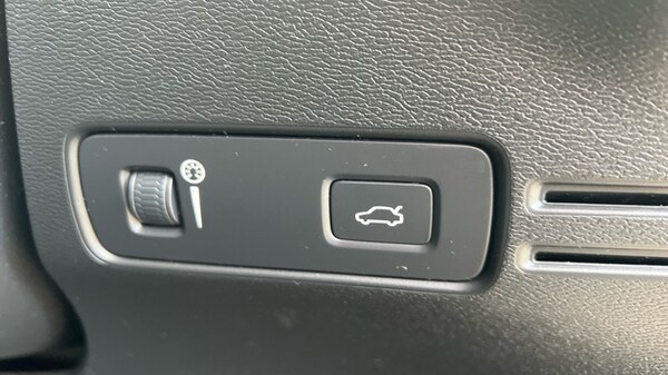 Used Volvo XC40 2019 for sale - 76161356: Photo 33
