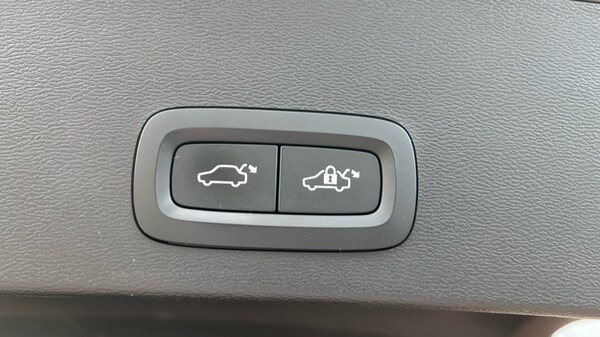 Used Volvo XC40 2019 for sale - 76161356: Photo 37