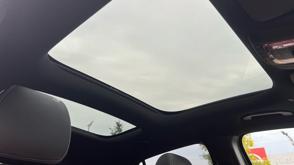 Used Mercedes-Benz GLA 2021 for sale - 75922031: Photo 31