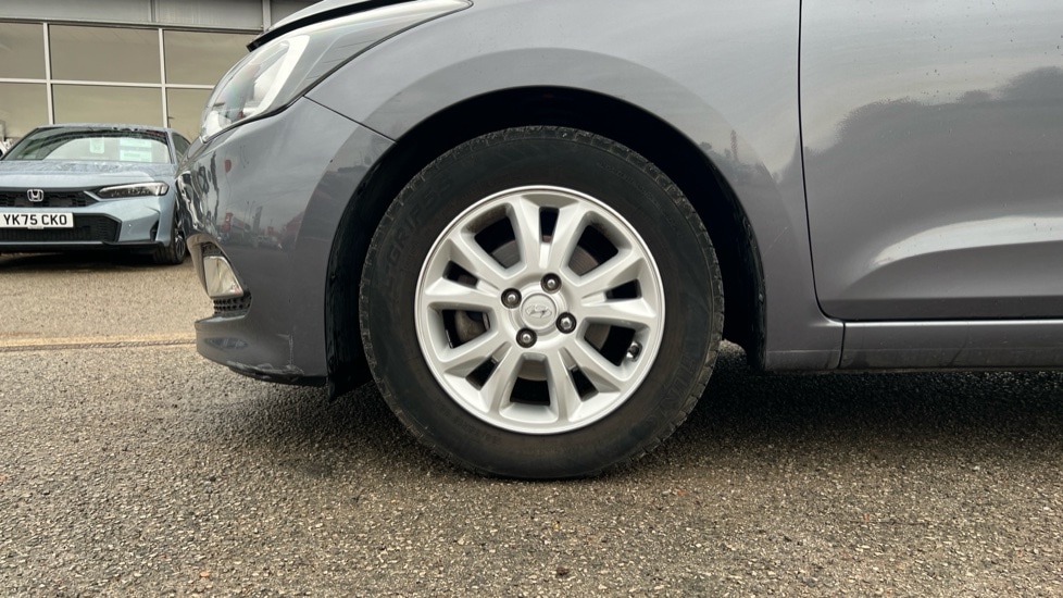 Used Hyundai i20 2018 for sale - 76501484: Photo 17