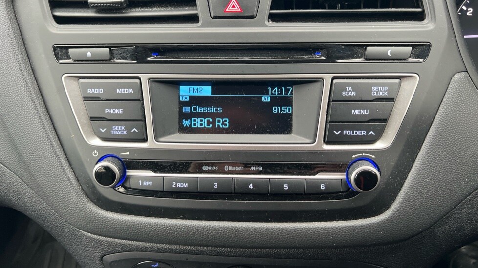 Used Hyundai i20 2018 for sale - 76501484: Photo 29