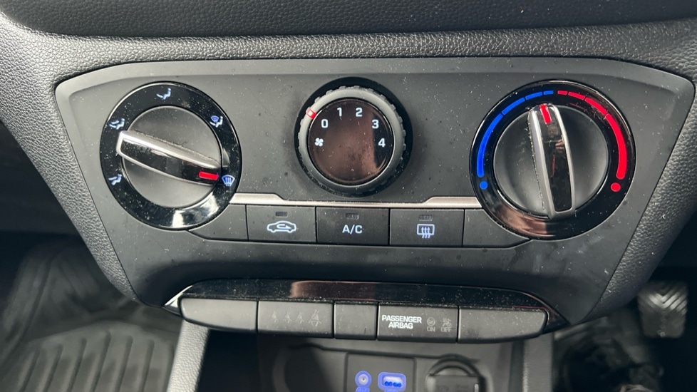 Used Hyundai i20 2018 for sale - 76501484: Photo 36