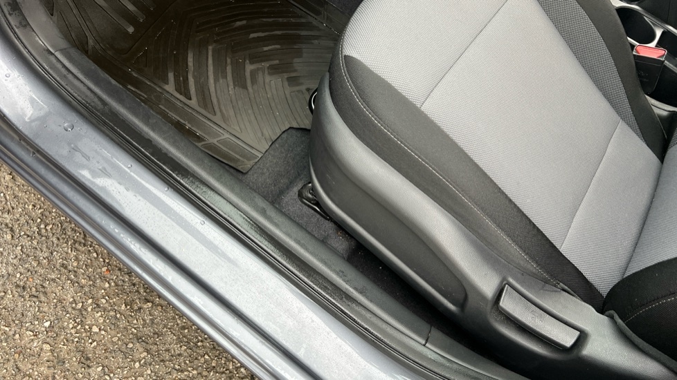 Used Hyundai i20 2018 for sale - 76501484: Photo 39