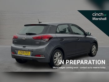 Used Hyundai i20 2018 for sale - 76501484: Photo