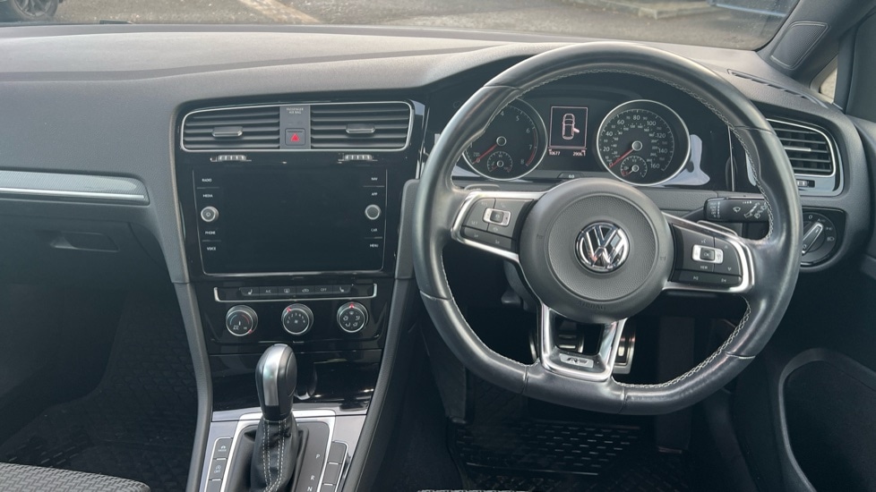 Used Volkswagen Golf 2020 for sale - 76731438: Photo 11