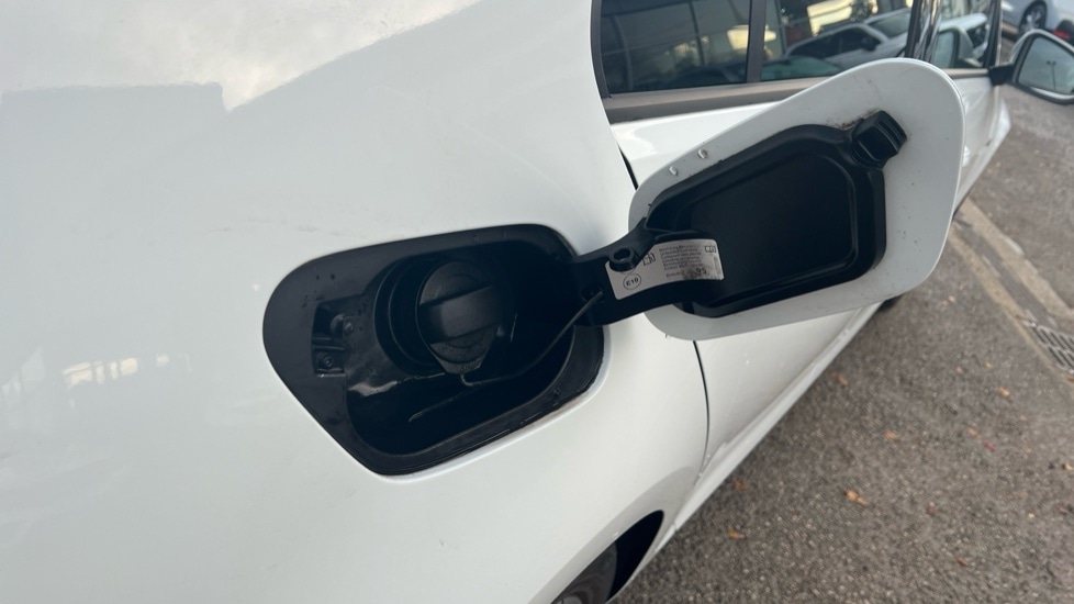 Used Volkswagen Golf 2020 for sale - 76731438: Photo 21