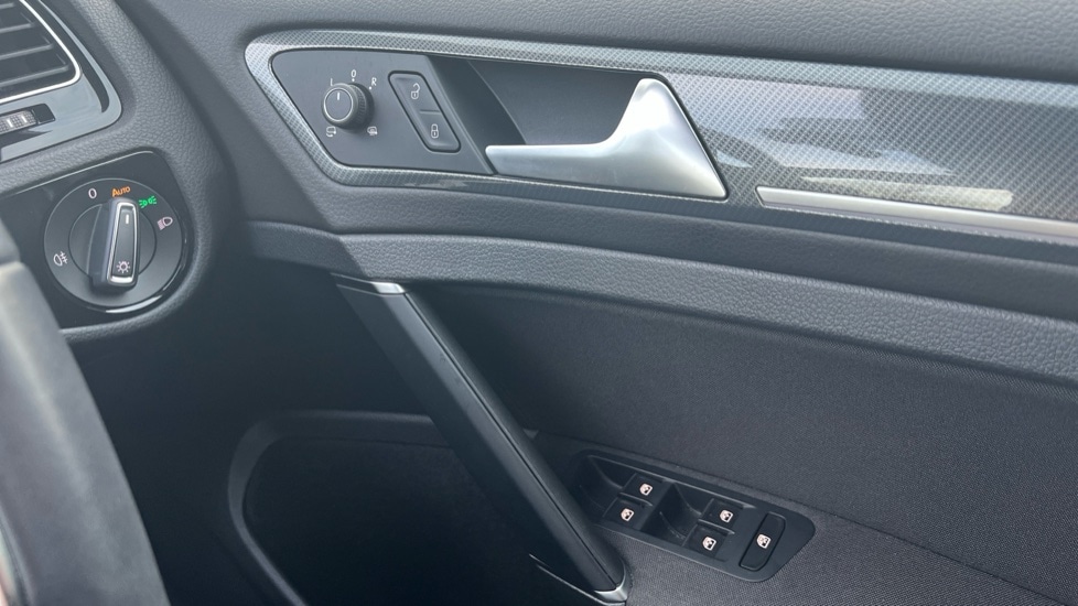 Used Volkswagen Golf 2020 for sale - 76731438: Photo 30