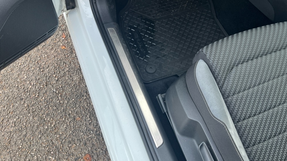 Used Volkswagen Golf 2020 for sale - 76731438: Photo 37