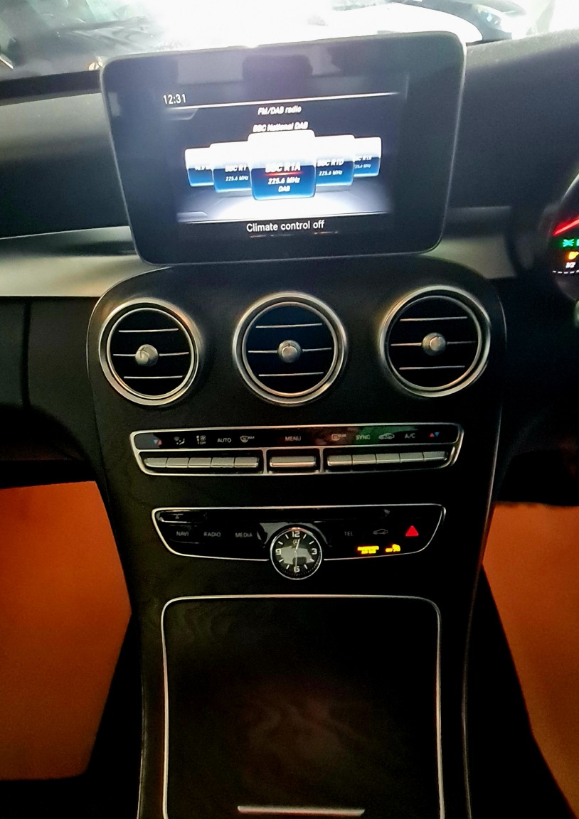 Used Mercedes-Benz C Class 2017 for sale - 76387299: Photo 16