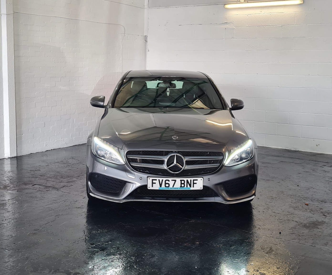 Used Mercedes-Benz C Class 2017 for sale - 76387299: Photo 2