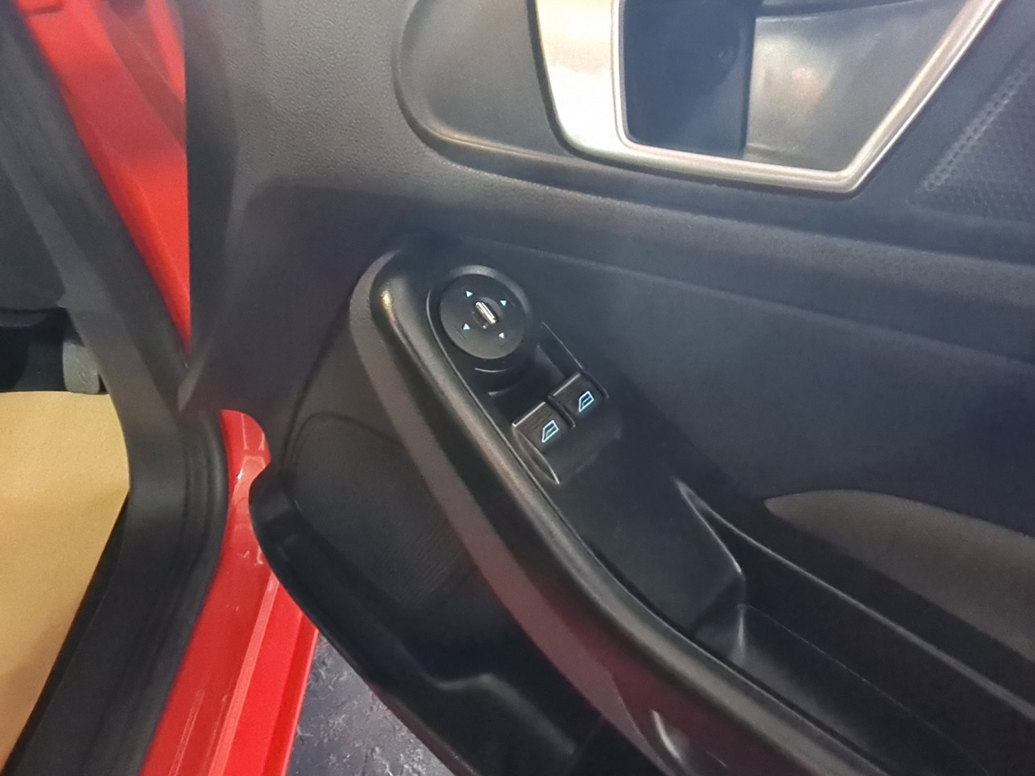 Used Ford Fiesta 2014 for sale - 77129666: Photo 10