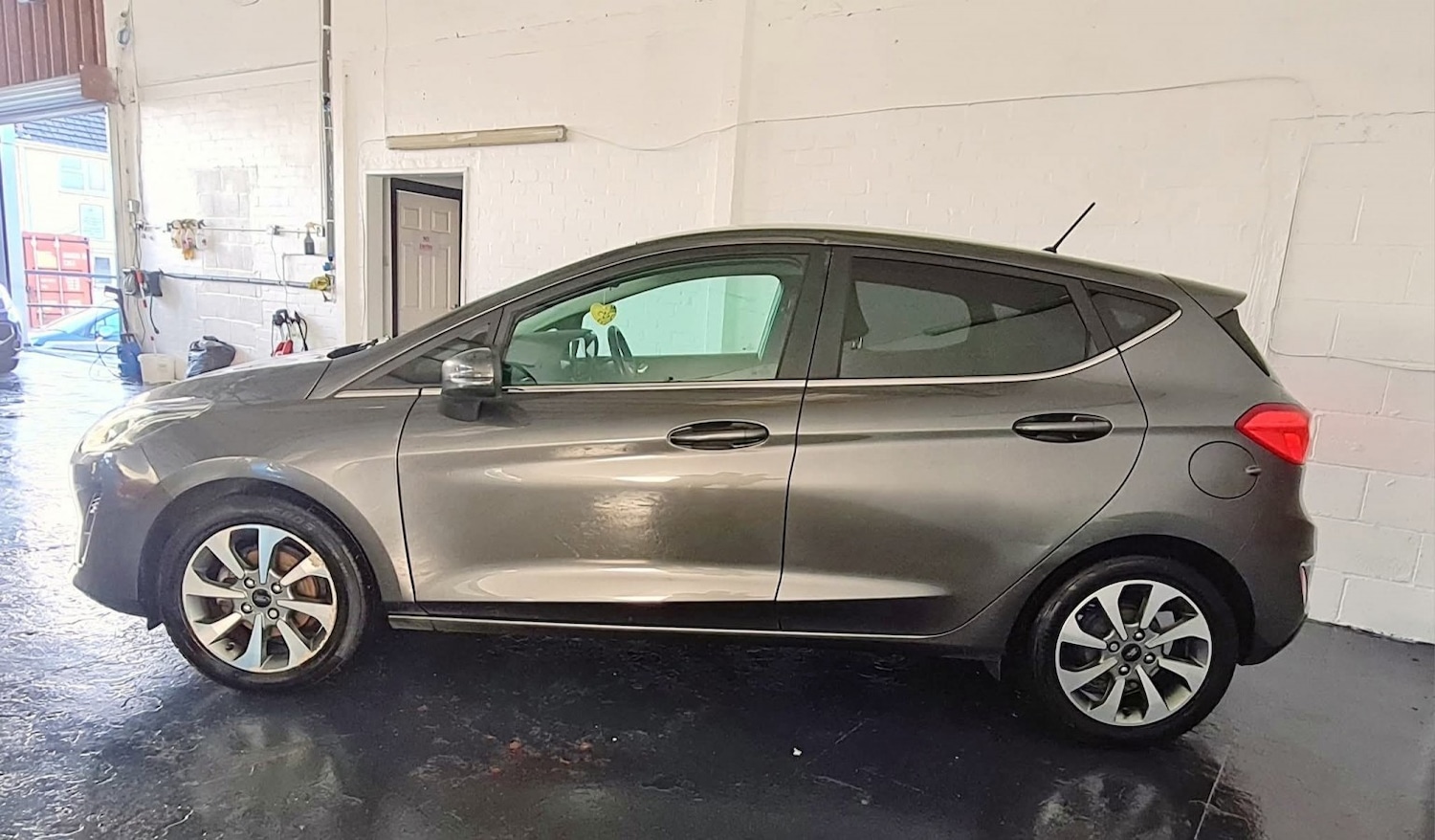Used Ford Fiesta 2018 for sale - 76439911: Photo 5