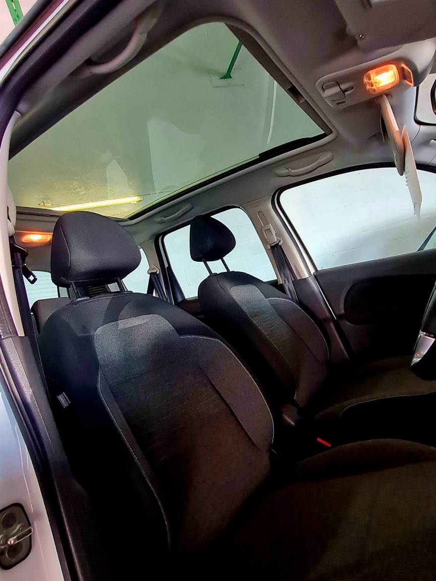 Used Citroen C3 Picasso 2017 for sale - 76692803: Photo 17