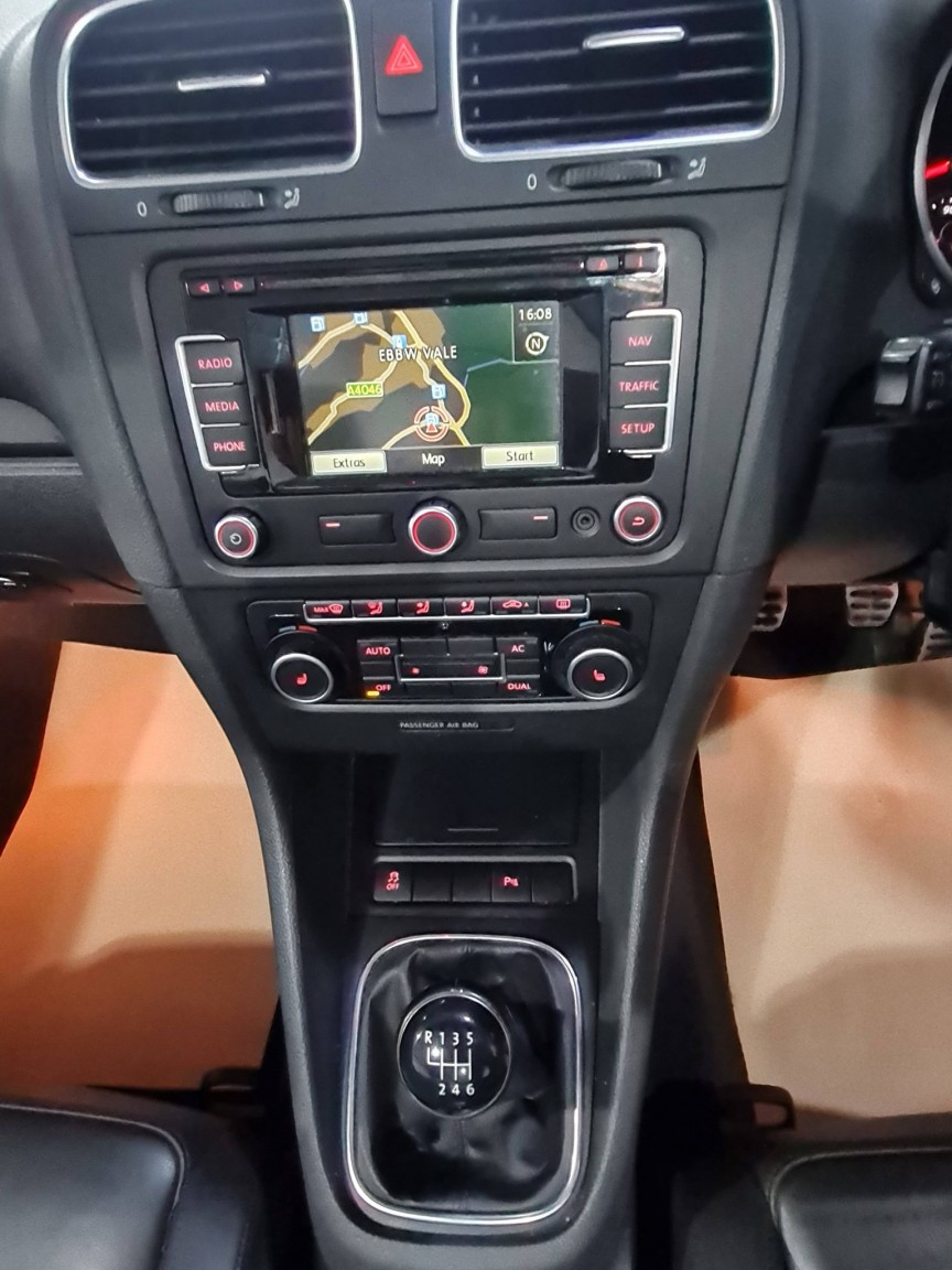 Used Volkswagen Golf 2011 for sale - 77694208: Photo 17