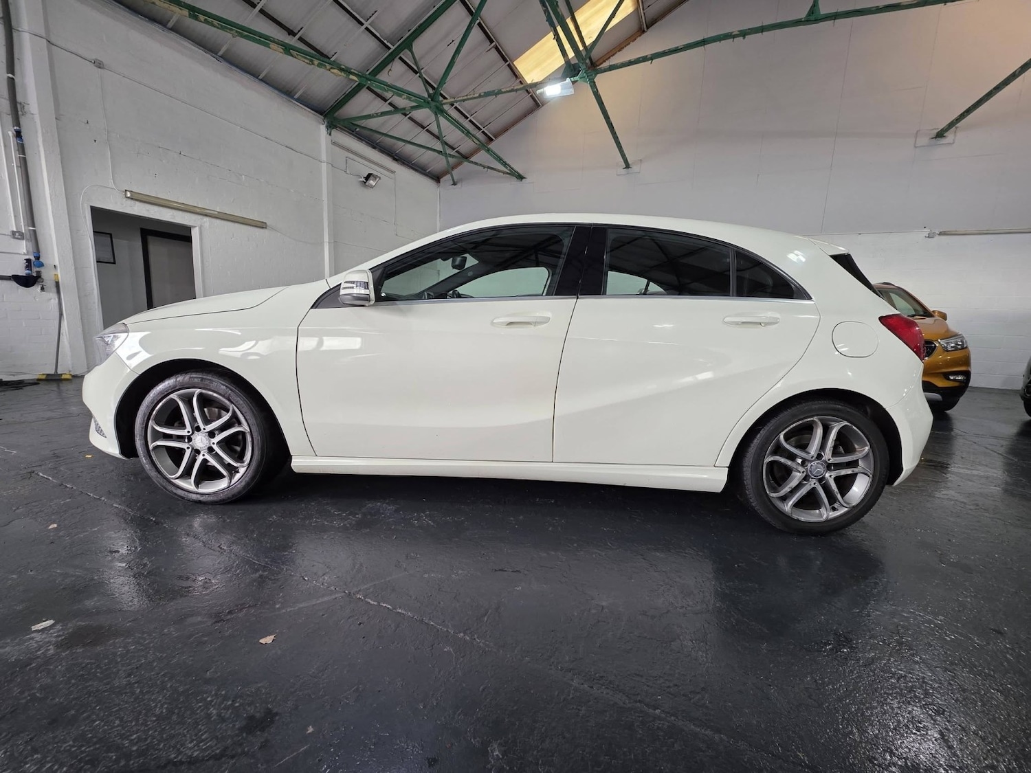 Used Mercedes-Benz A-Class 2013 for sale - 77774826: Photo 4