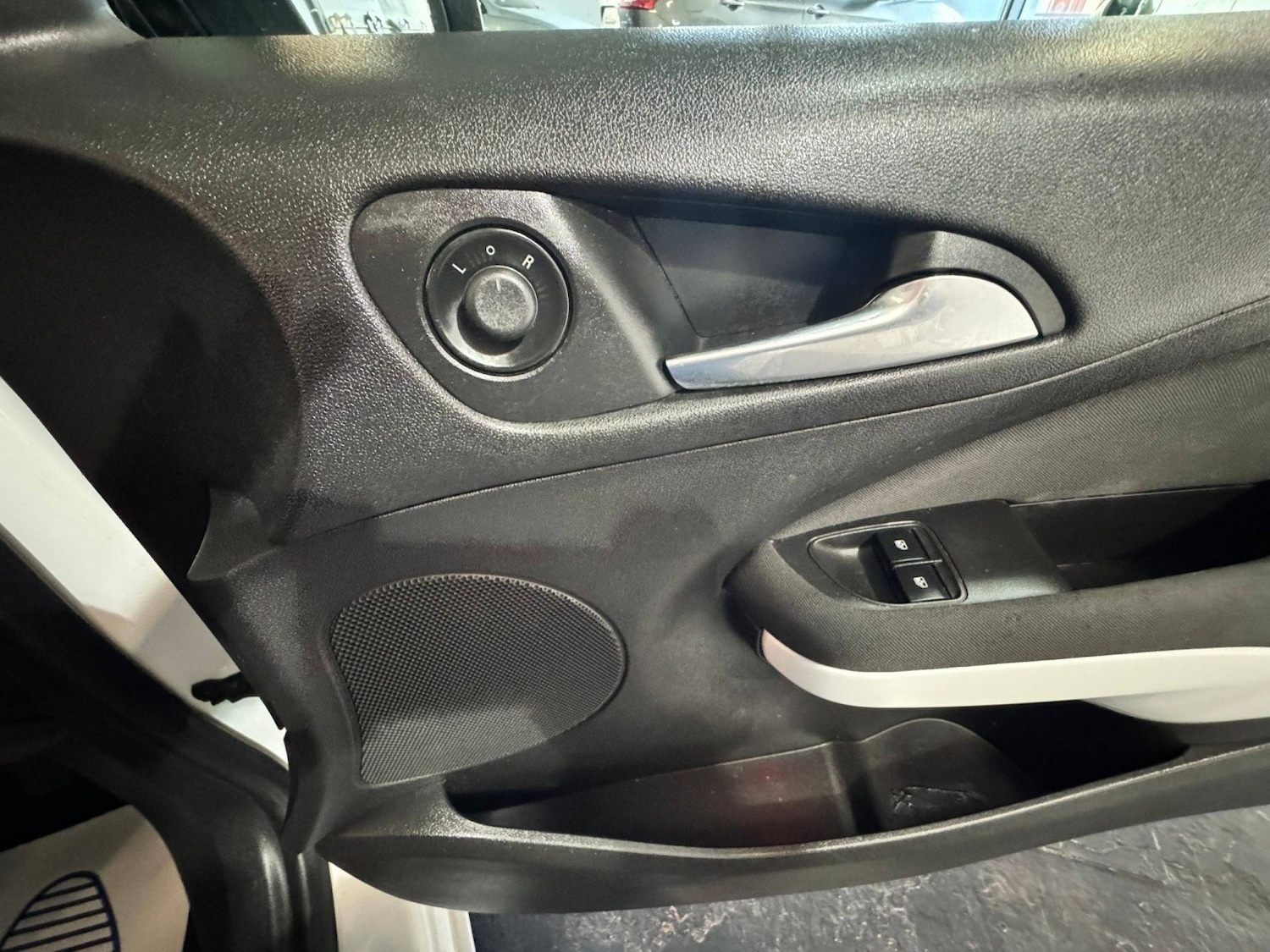 Used Vauxhall ADAM 2015 for sale - 77008146: Photo 13