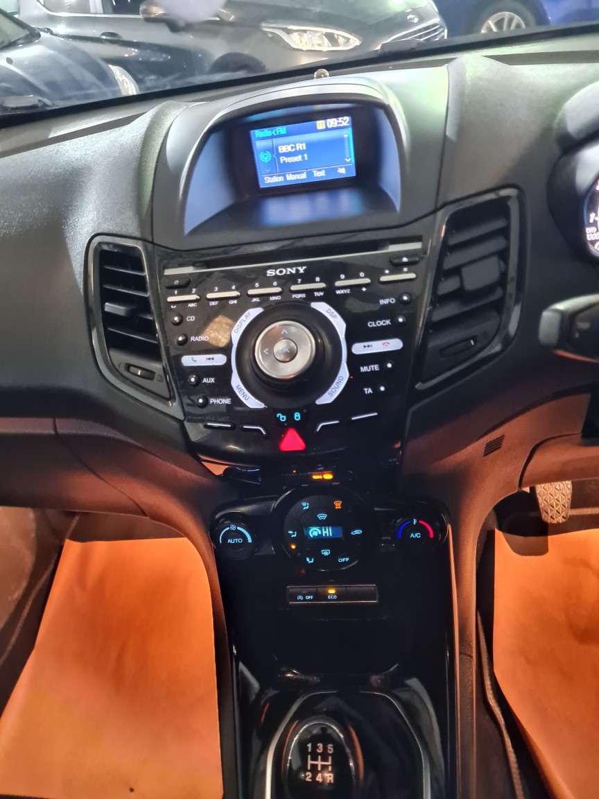 Used Ford Fiesta 2015 for sale - 76547896: Photo 15