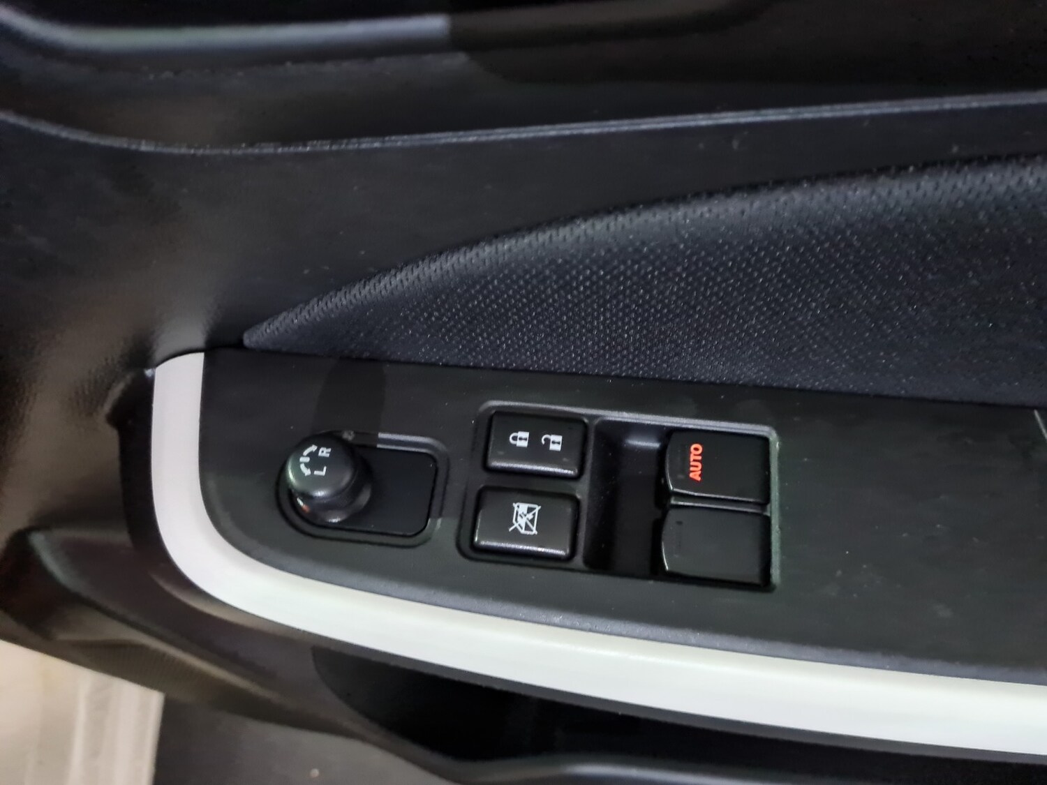 Used Suzuki Swift 2017 for sale - 77453073: Photo 9