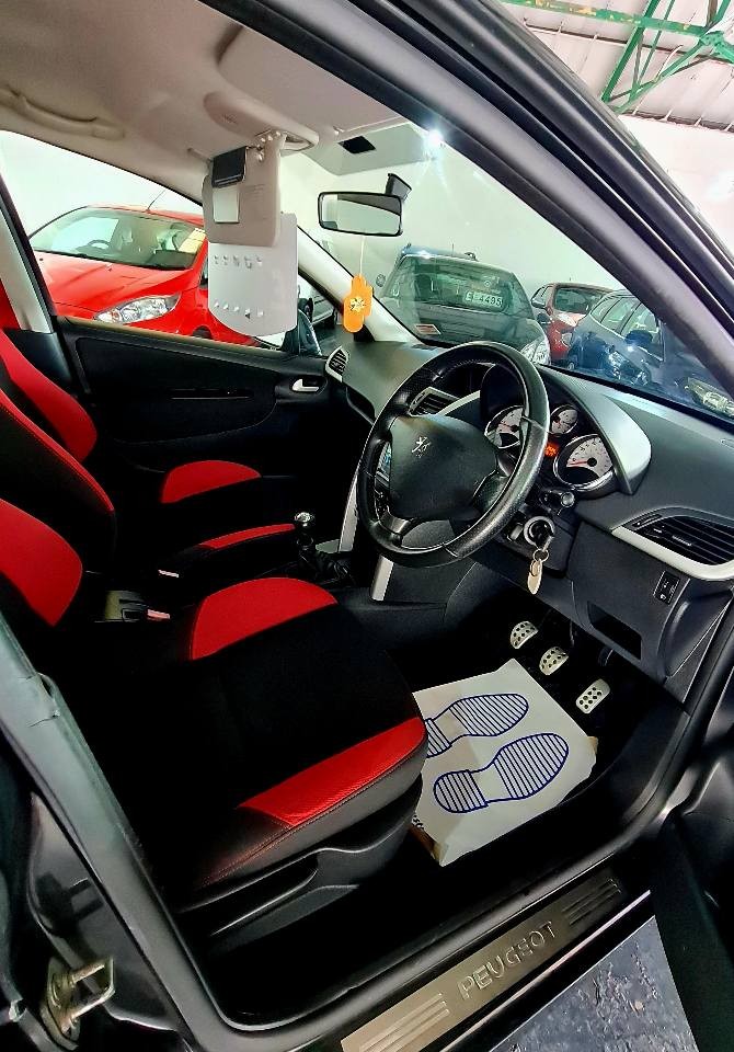 Used Peugeot 207 2012 for sale - 76618708: Photo 11