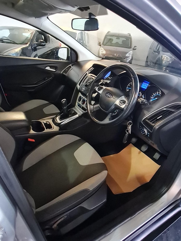 Used Ford Focus 2011 for sale - 76211846: Photo 14