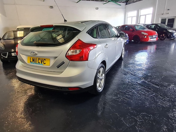 Used Ford Focus 2011 for sale - 76211846: Photo 5