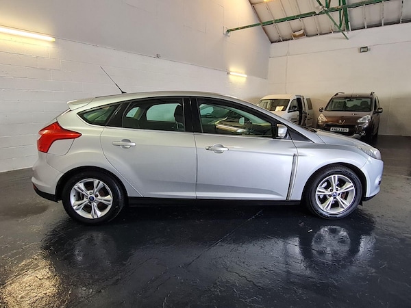 Used Ford Focus 2011 for sale - 76211846: Photo 8