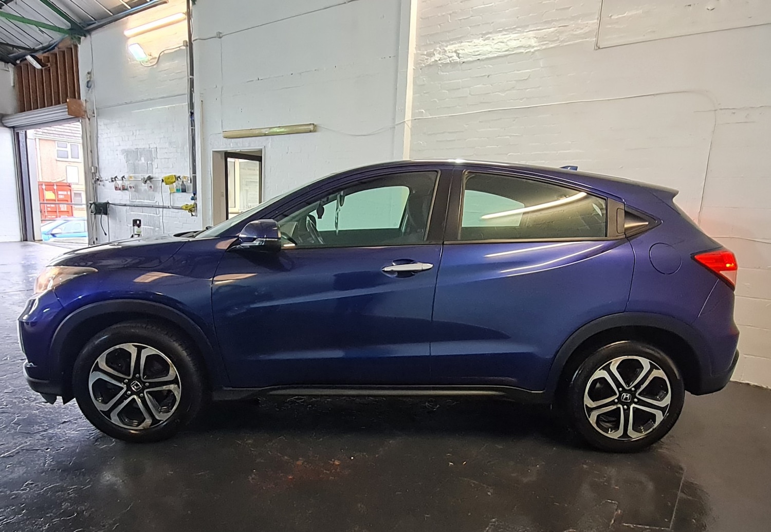 Used Honda HR-V 2017 for sale - 76699291: Photo 4
