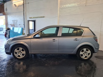 Used Vauxhall Astra 2009 for sale - 76019589: Photo