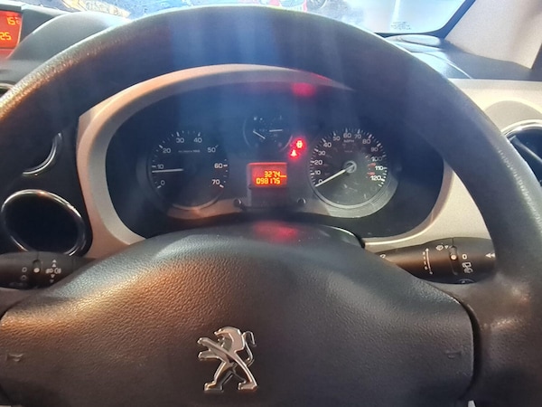 Used Peugeot Partner Tepee 2013 for sale - 76186813: Photo 10