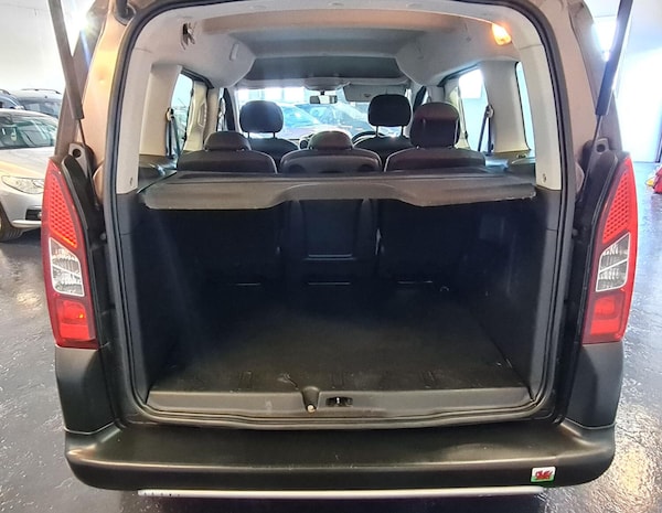 Used Peugeot Partner Tepee 2013 for sale - 76186813: Photo 18