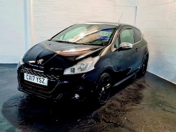 Used Peugeot 208 2017 for sale - 77154455: Photo