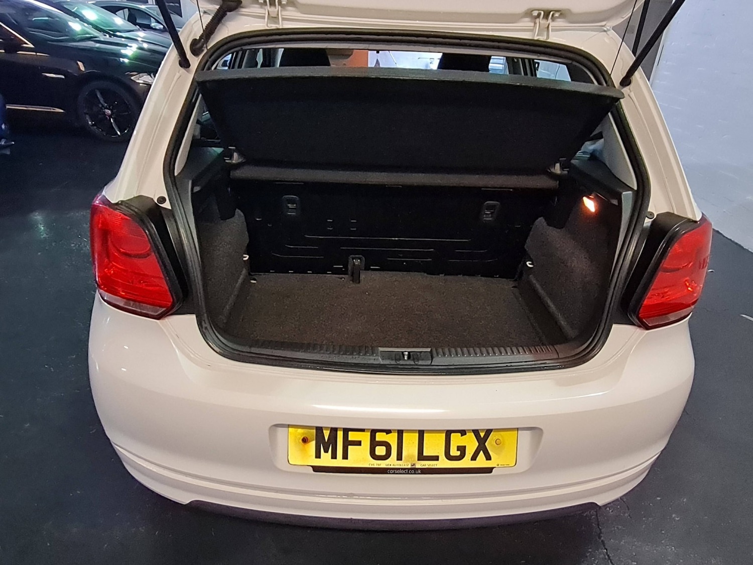 Used Volkswagen Polo 2011 for sale - 76791569: Photo 18