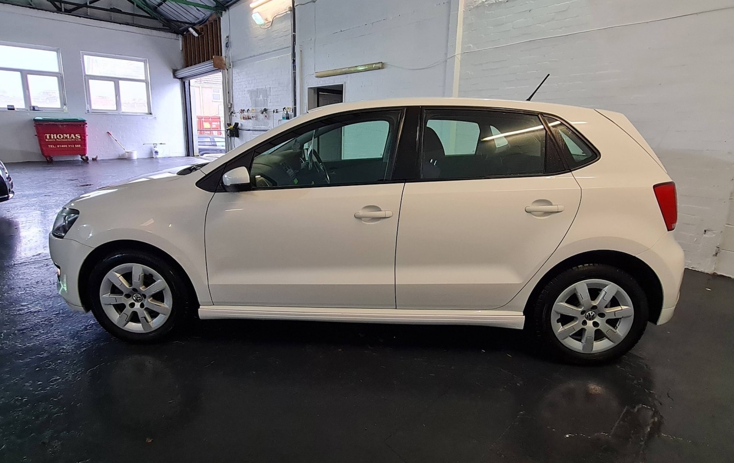 Used Volkswagen Polo 2011 for sale - 76791569: Photo 4